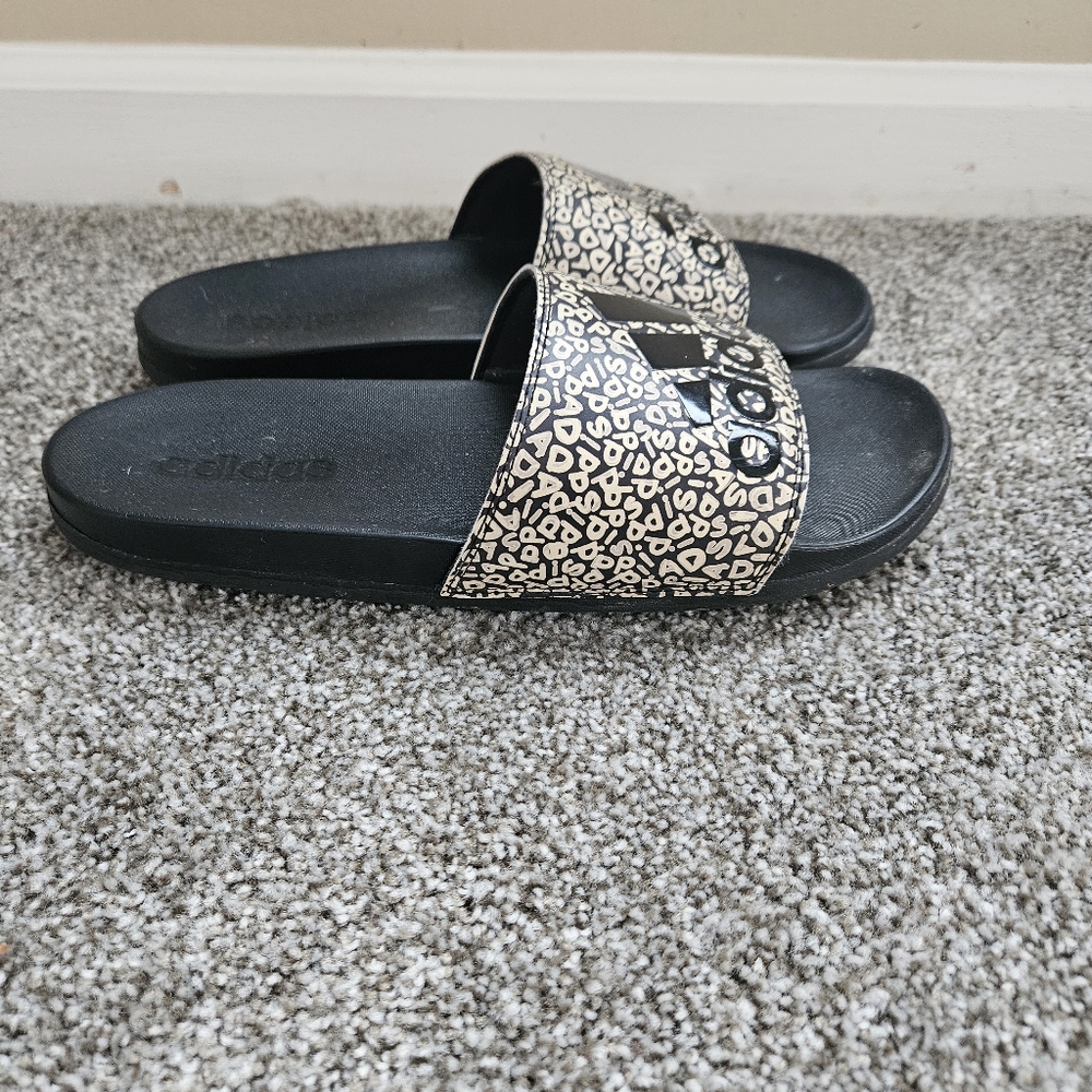 Adidas Black and Tan Slide Size 11 Slides/Sandals - Picture 4 of 11